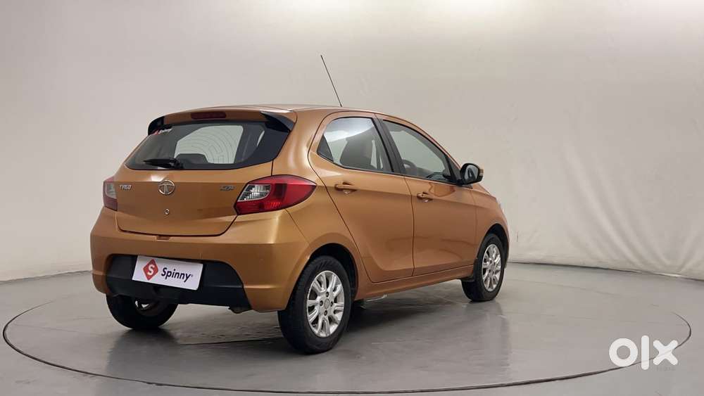 Tata Tiago Xza, 2017, Petrol