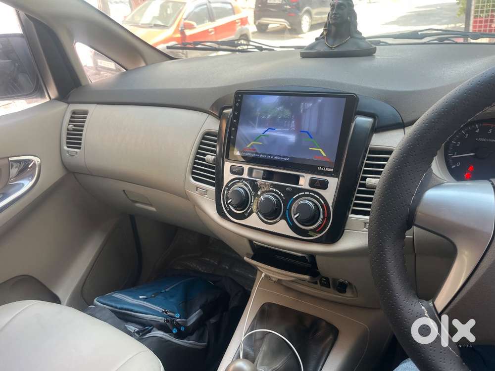 Toyota Innova 2014 Diesel Well Maintained