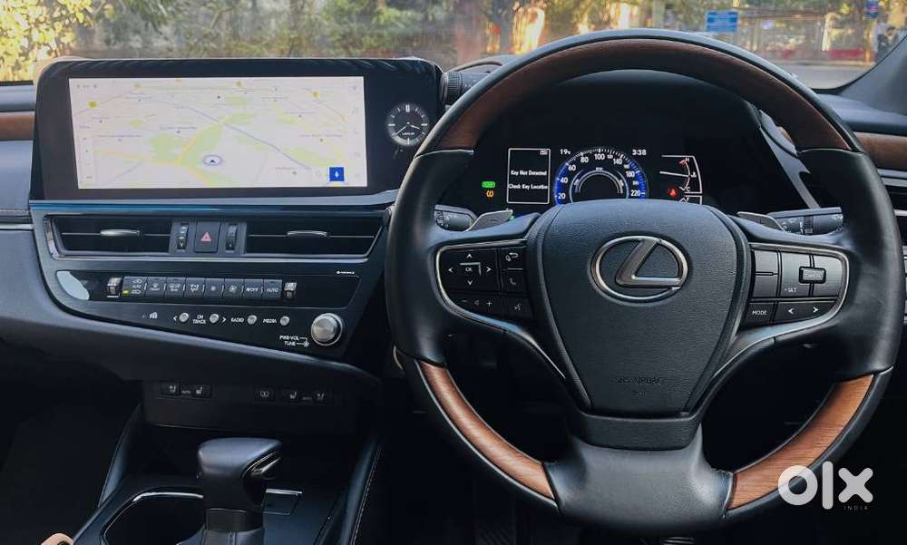 Lexus Es 300h Luxury, 2025, Petrol