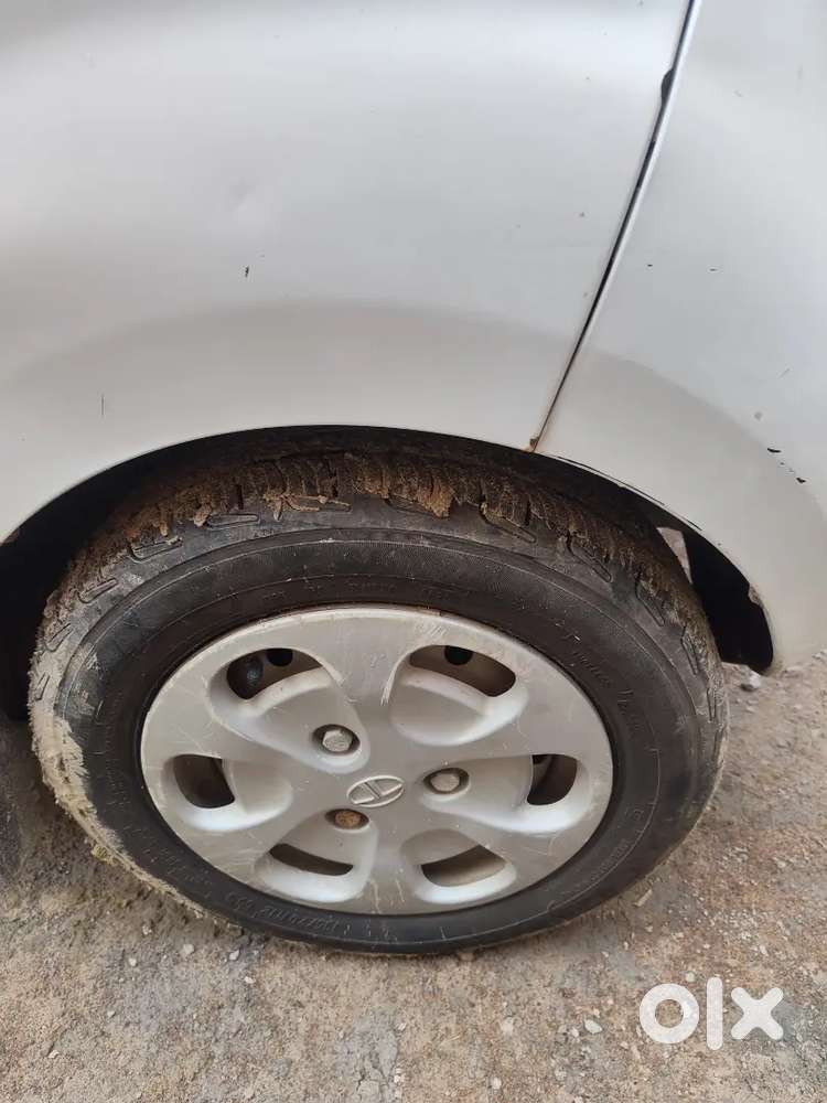 Tata Nano Lx 2012