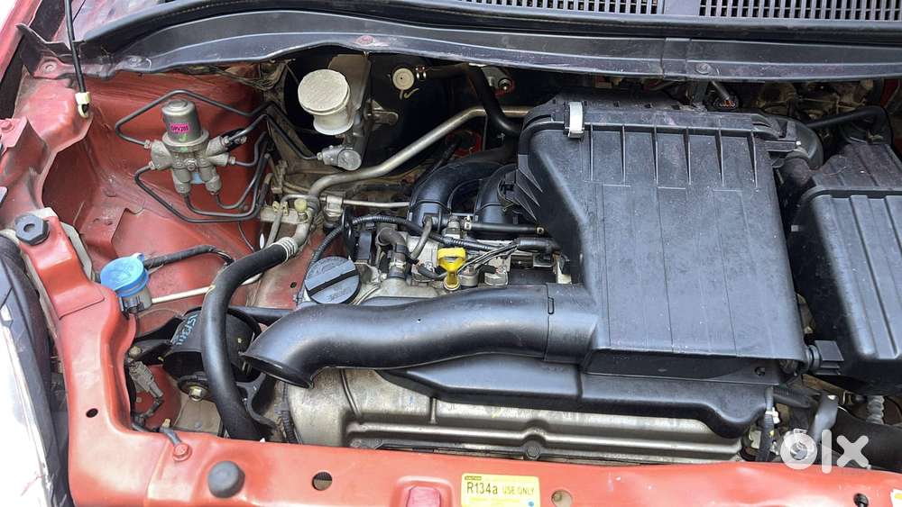 Maruti Suzuki Swift Vxi Bsiv, 2011, Petrol