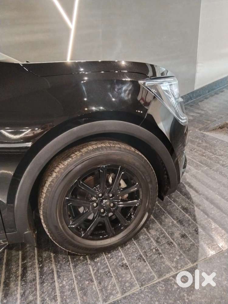 Mahindra Xuv700 2.0 Ax 7 Petrol At Luxury Pack Str, 2026, Petrol