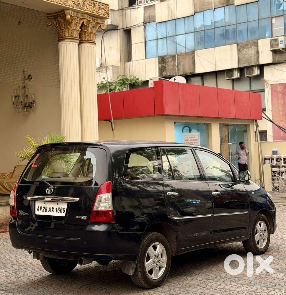 Toyota Innova 2.5 Vx 8 Str Bs-iii, 2007, Diesel