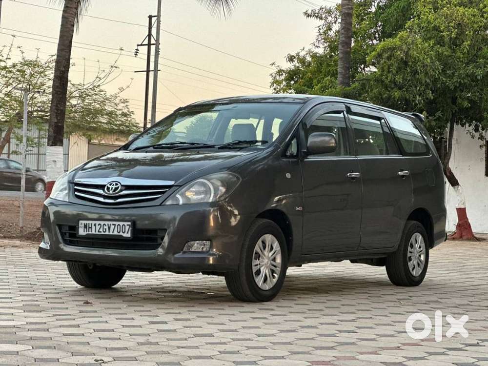Toyota Innova 2.5 G (diesel) 7 Seater, 2011, Diesel
