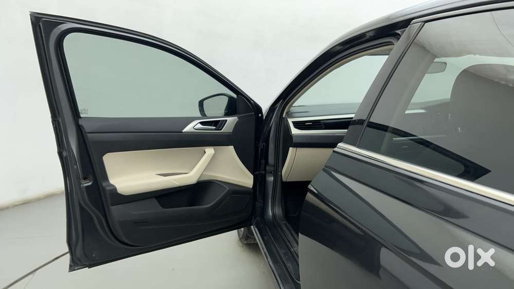 Volkswagen Virtus 1.0 Topline Tsi At, 2023, Petrol