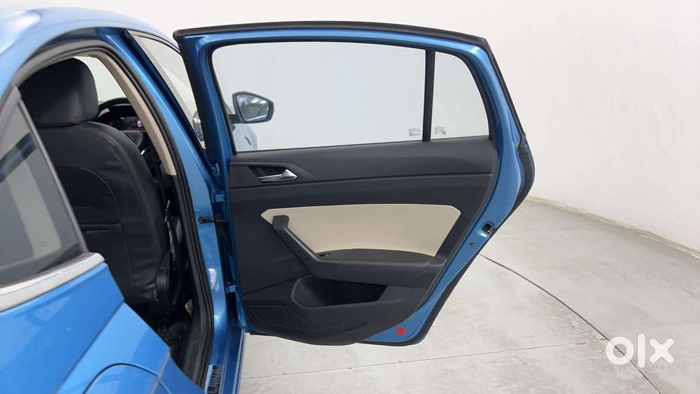 Skoda Slavia Style 1.0l Tsi Mt, 2022, Petrol