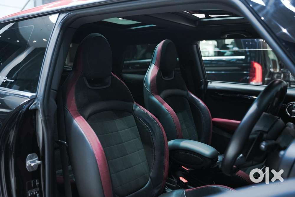 Mini Cooper 3 Door John Works, 2019, Petrol