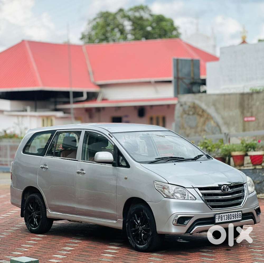 Toyota Innova 2.5 G (diesel) 8 Seater, 2013, Diesel