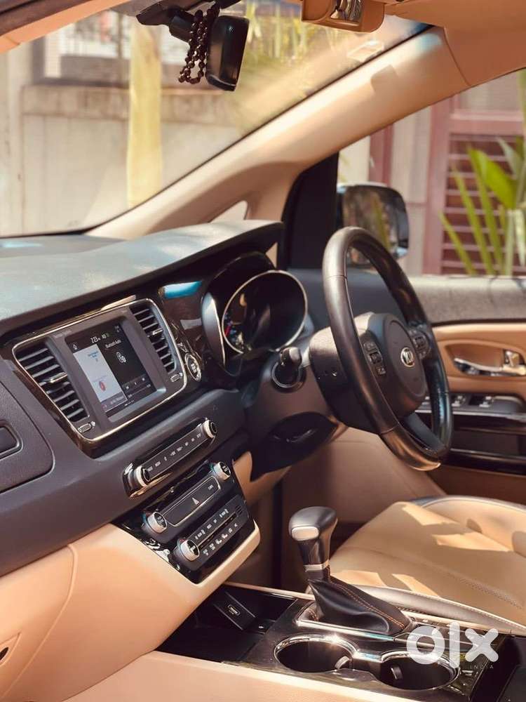 Kia Carnival 2020 Diesel Well Maintained