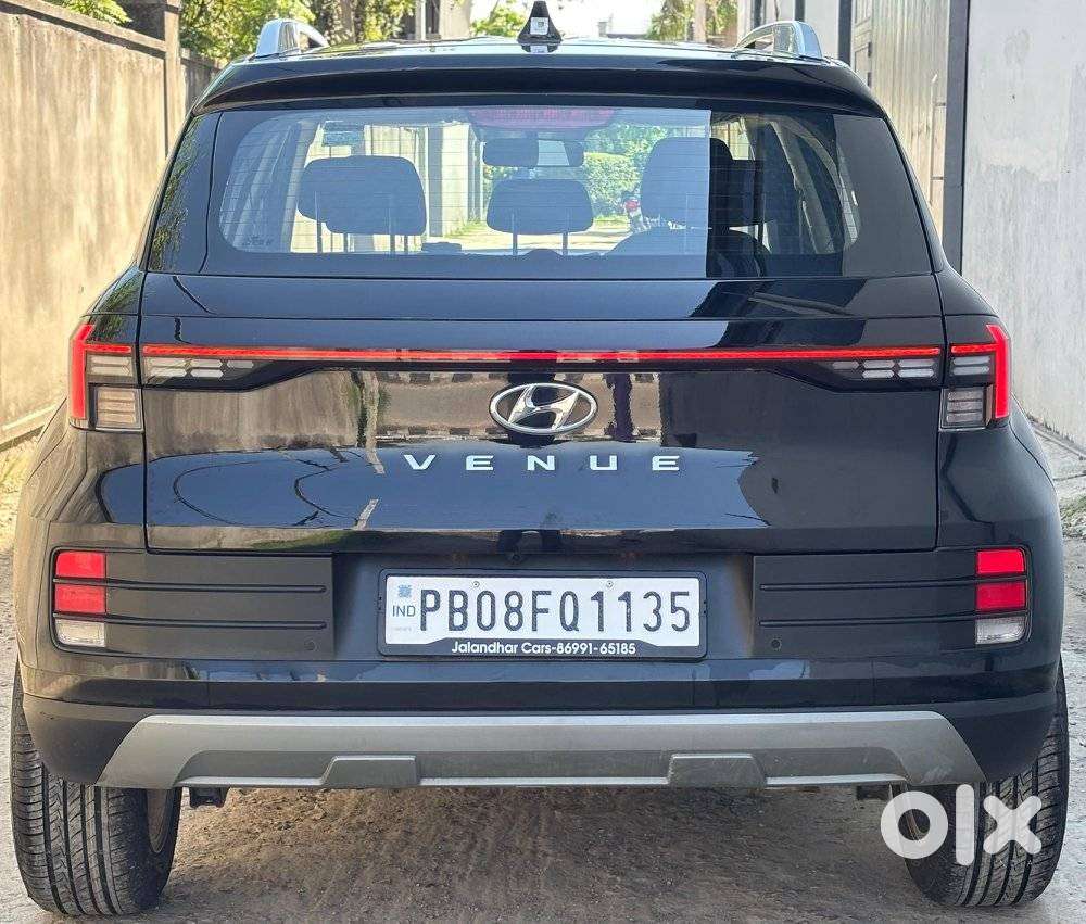 Hyundai Venue, 2025, Petrol