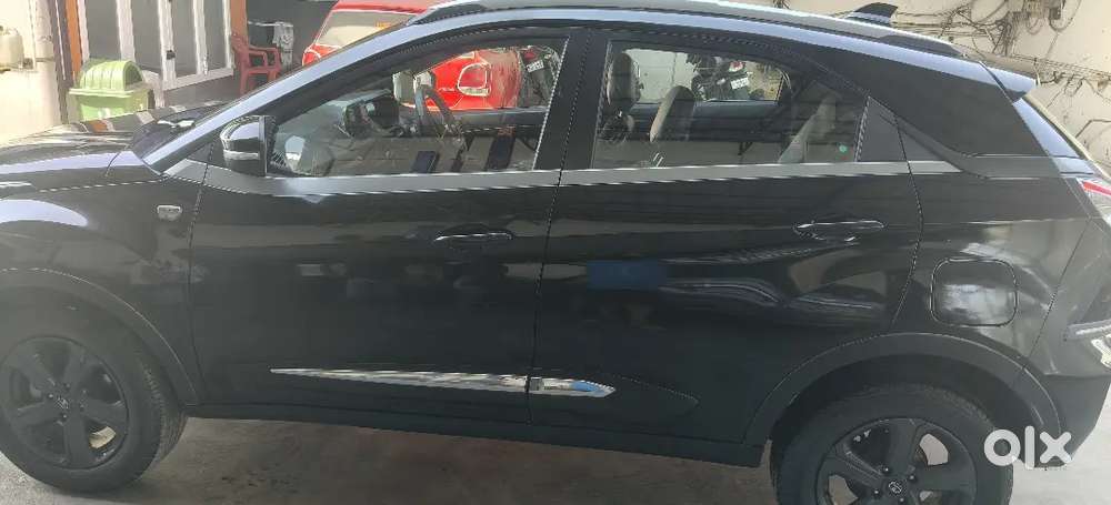 Tata Nexon Too Model Diesel Dark Edition