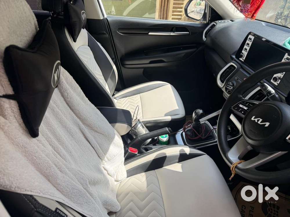 Kia Petrol Car 2024