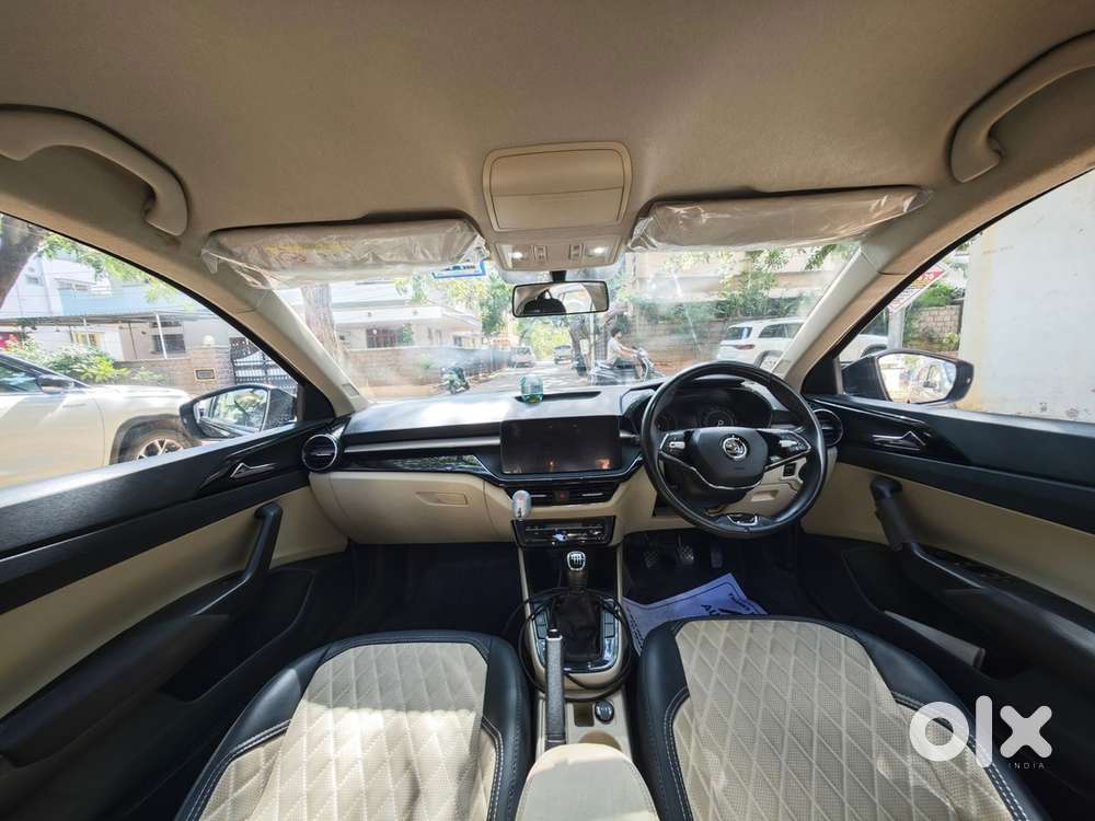 Skoda Slavia Petrol 2022