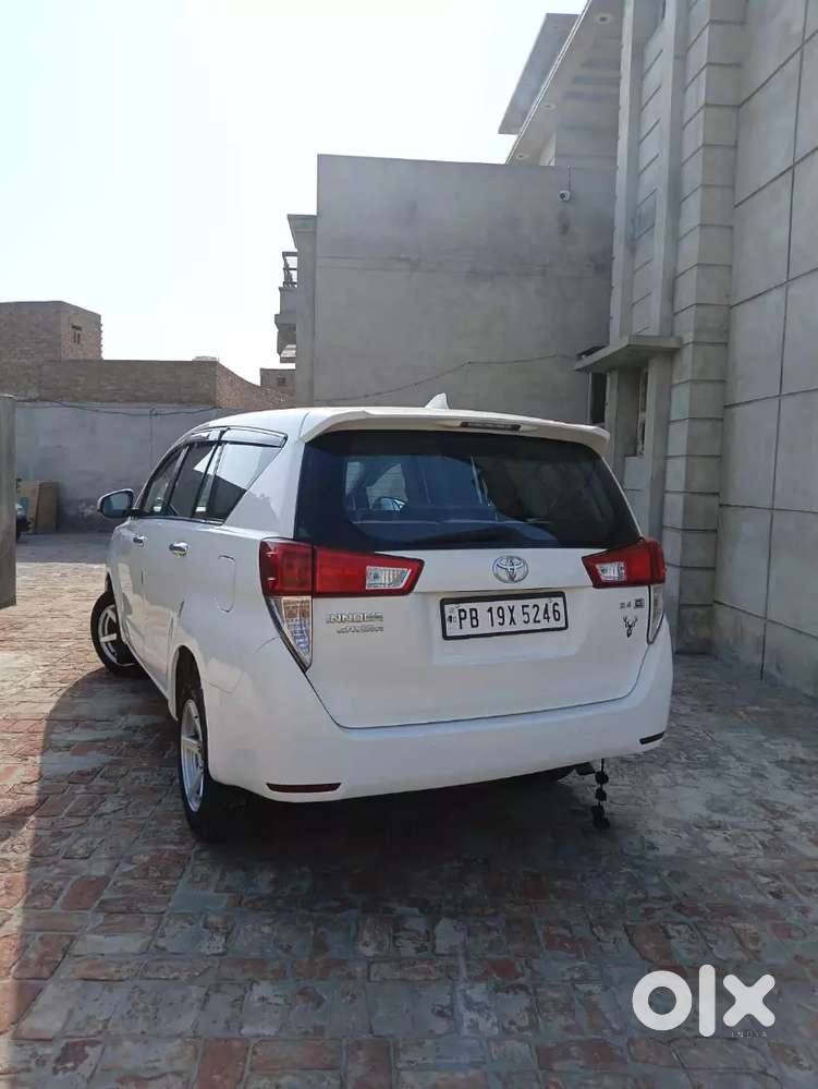Toyota Innova Crysta 2017 Diesel Manual