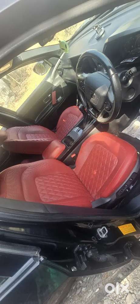 Tata Harrier 2023 Red Dark Edition