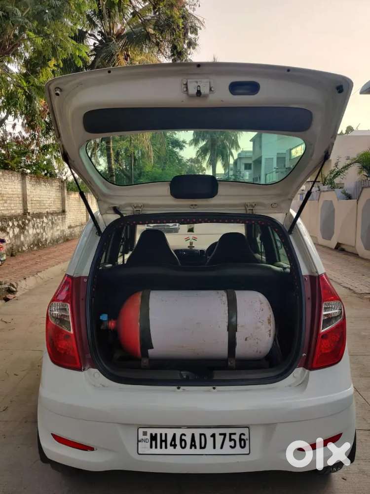 Hyundai I10 
Model 2016
Owner Second 
Fuel Cng Petrol 
Insurance Valid