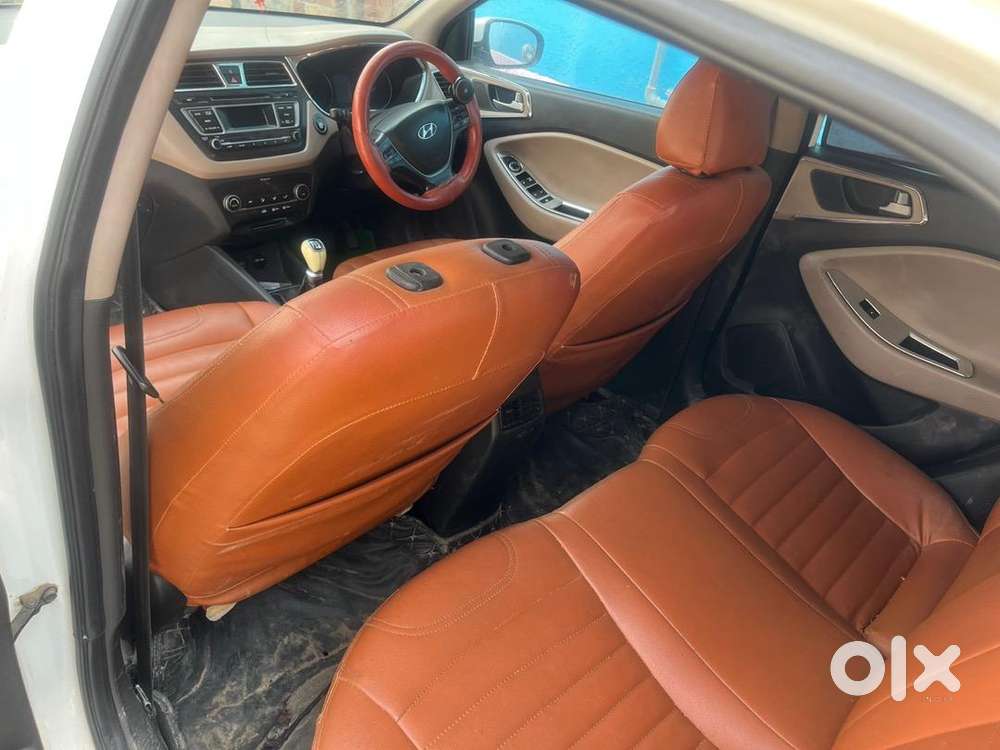 Hyundai I20 2015 Petrol 135000 Km Driven