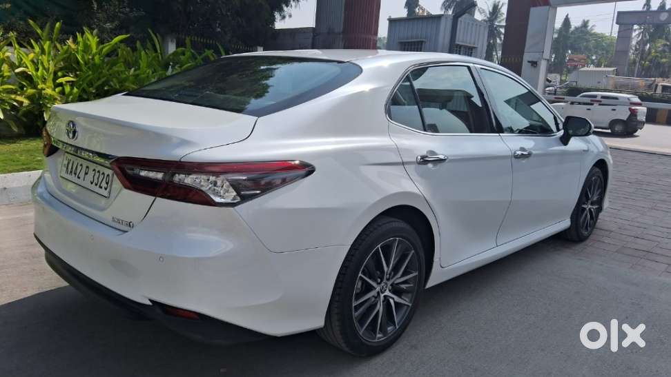 Toyota Camry Hybrid, 2024, Petrol