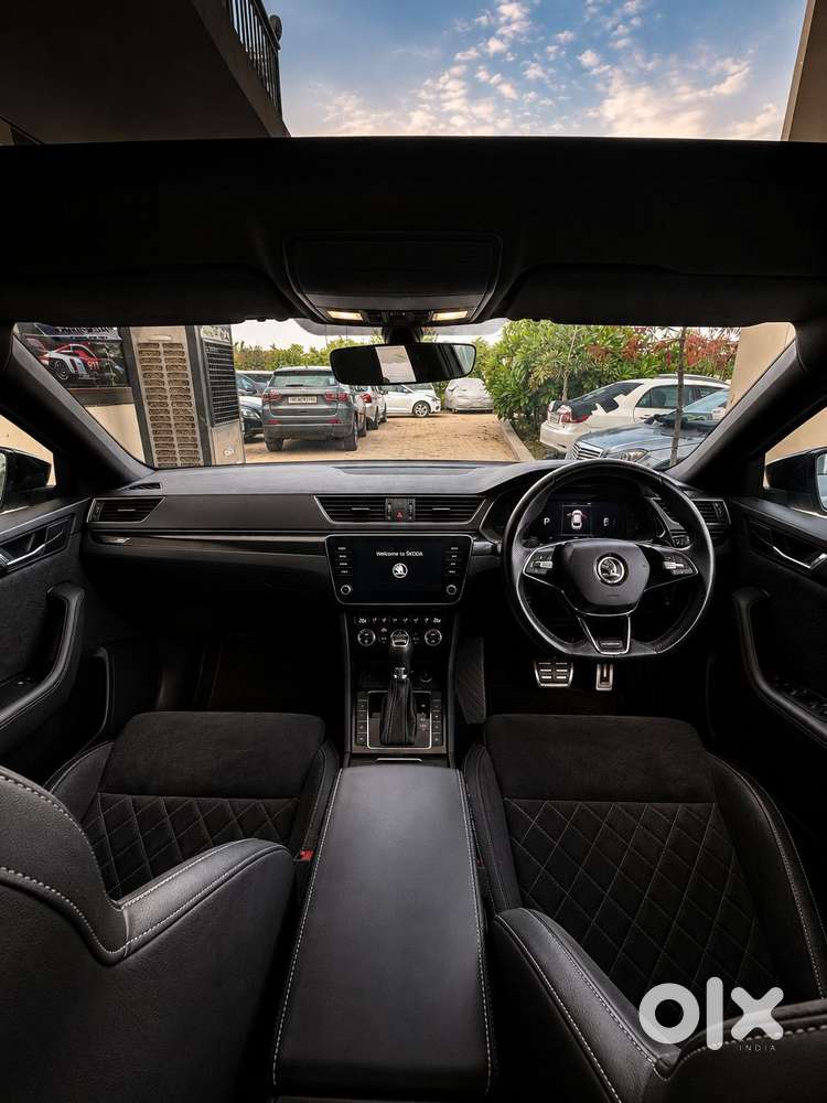 Skoda Superb 2.0 Sportline Tsi At, 2023, Petrol