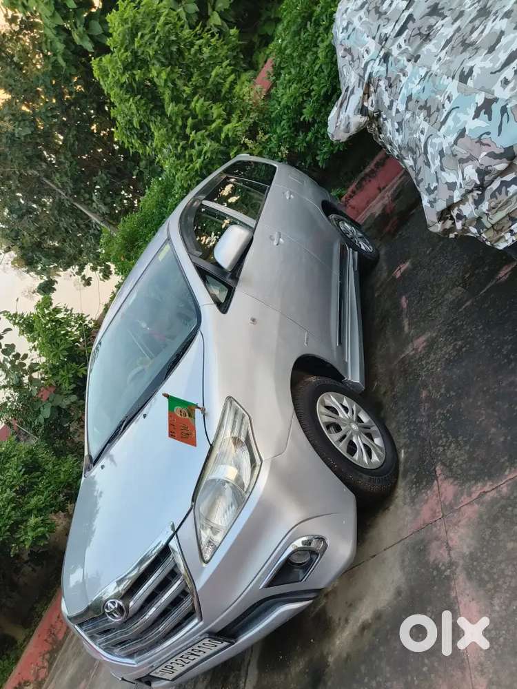 Toyota Innova 2013