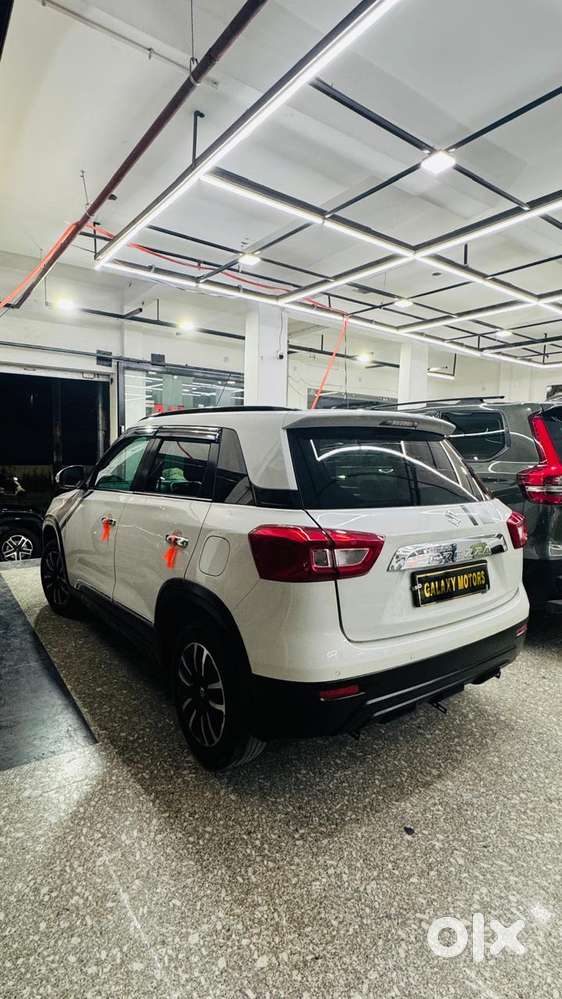 Maruti Suzuki Brezza Vxi At, 2021, Petrol