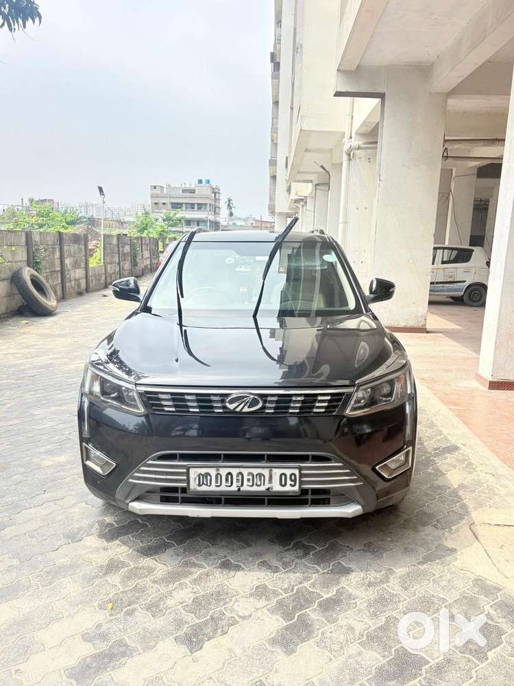 Mahindra Petrol Manual 2022 Car