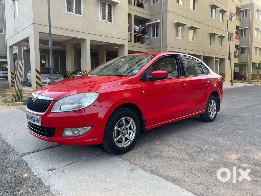 Skoda Rapid 2011-2013 1.6 Mpi At Ambition, 2013, Petrol