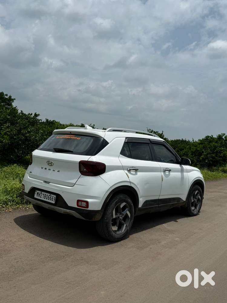 Hyundai Venue Diesel 2021