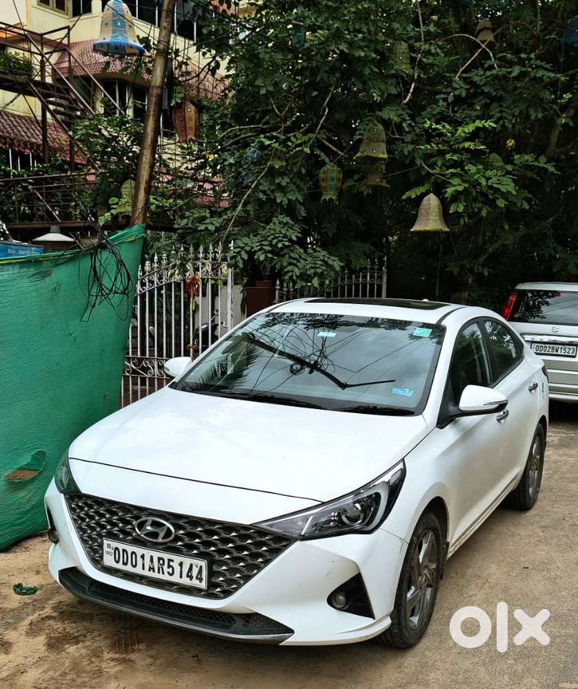 Hyundai Verna 1.5 Sx (o) Petrol Mt, 2023, Petrol