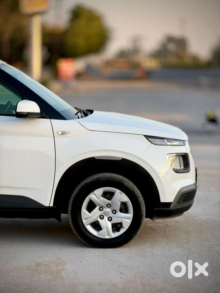 Hyundai Venue S Turbo, 2019, Petrol