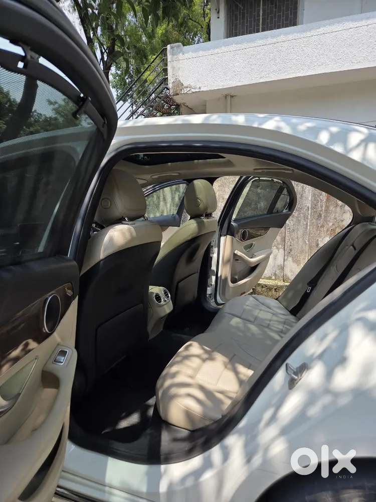 Mercedes-benz C Class 2016 Diesel 86000 Km Driven