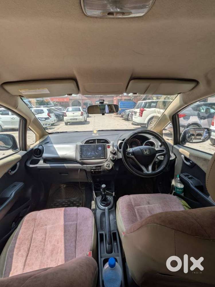 Honda Jazz V Mt Privilege, 2012