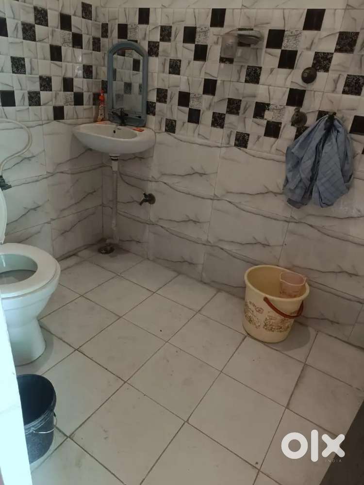 10*12 Room for Rent |Separate meter | Double bed  |Rs. 3000 Rent