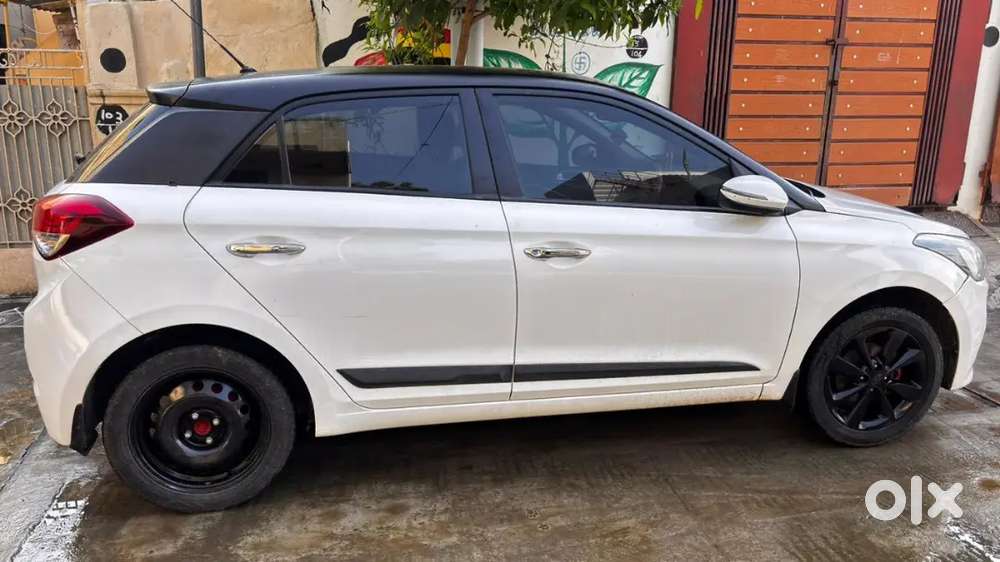 Hyundai I20 2015 Petrol 100000 Km Driven