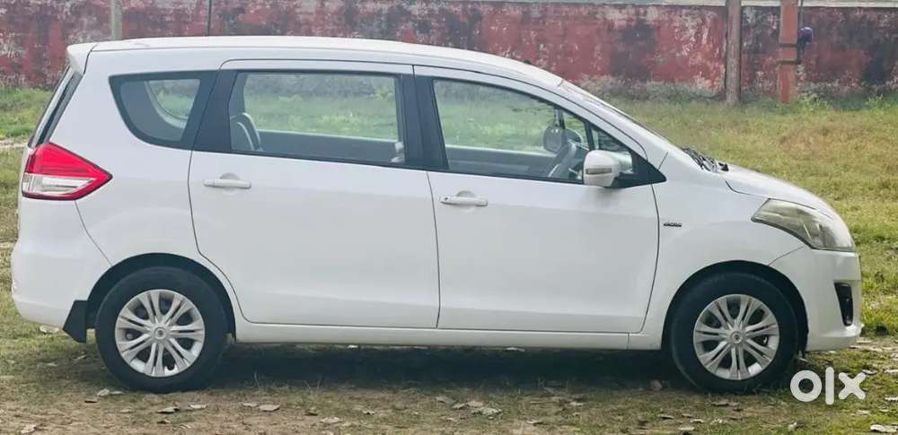 Maruti Suzuki Ertiga 2012 Diesel 124000 Km Driven