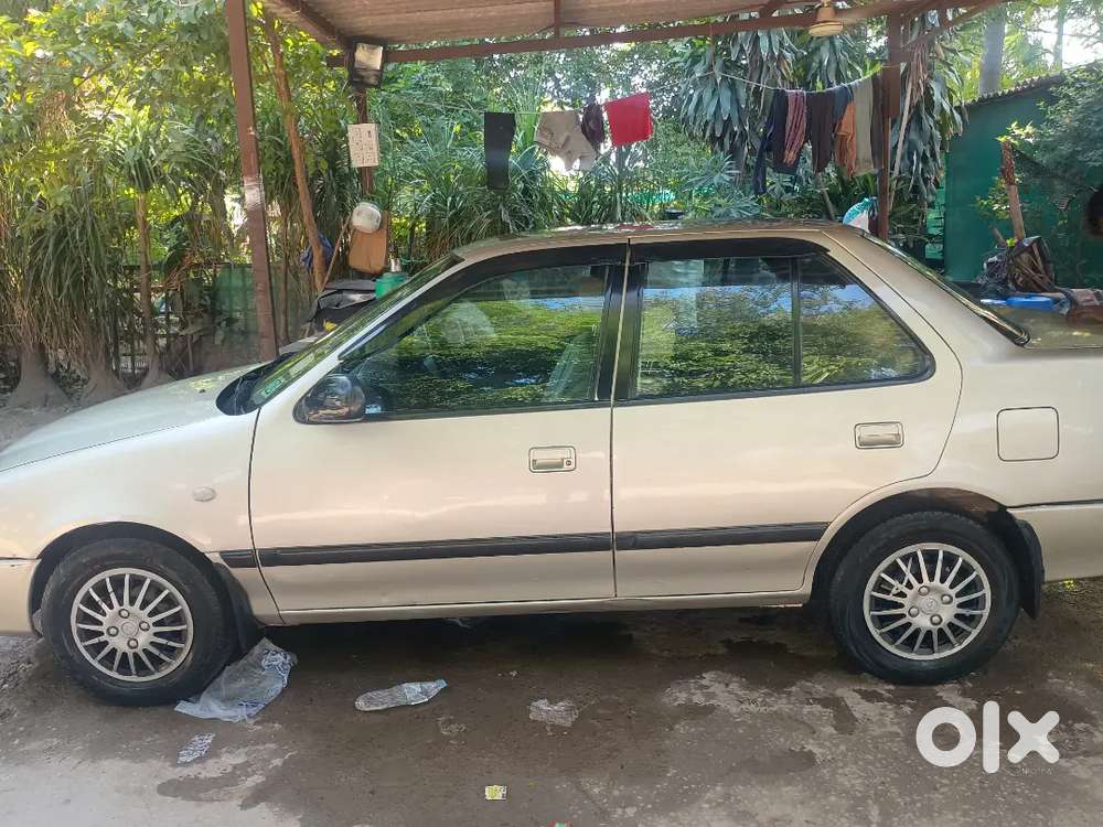 Maruti Suzuki Esteem Lxi 2005