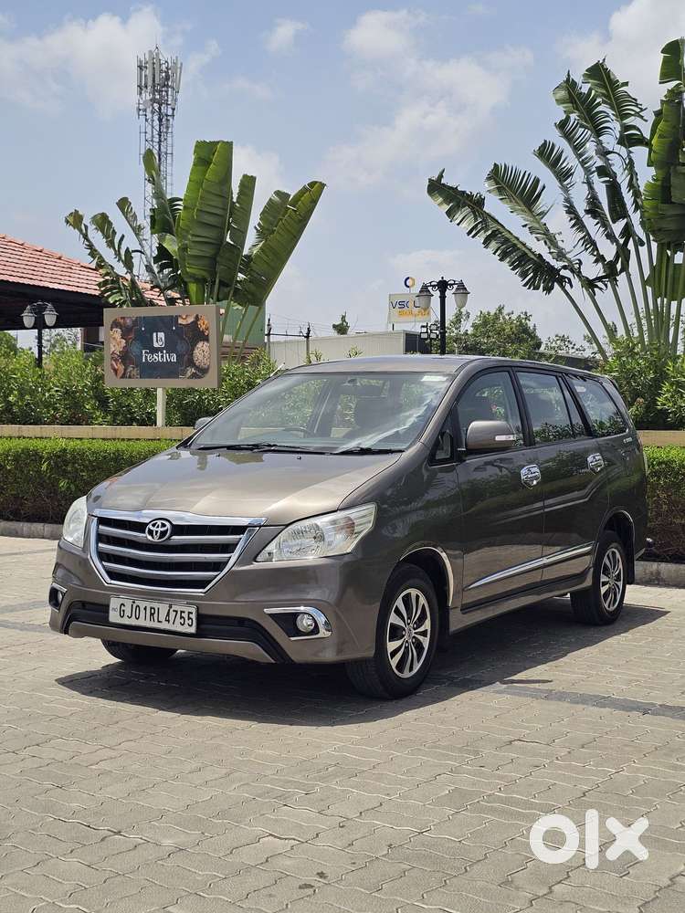 Toyota Innova 2.5 Zx Diesel 7 Seater Bsiii, 2015, Diesel