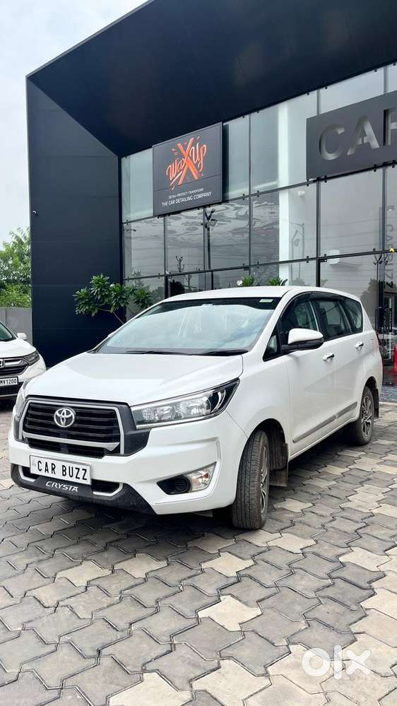 Toyota Innova Crysta 2.4 G Mt, 2025, Diesel