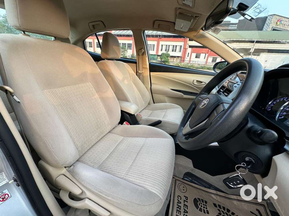 Toyota Yaris J Cvt, 2019, Petrol