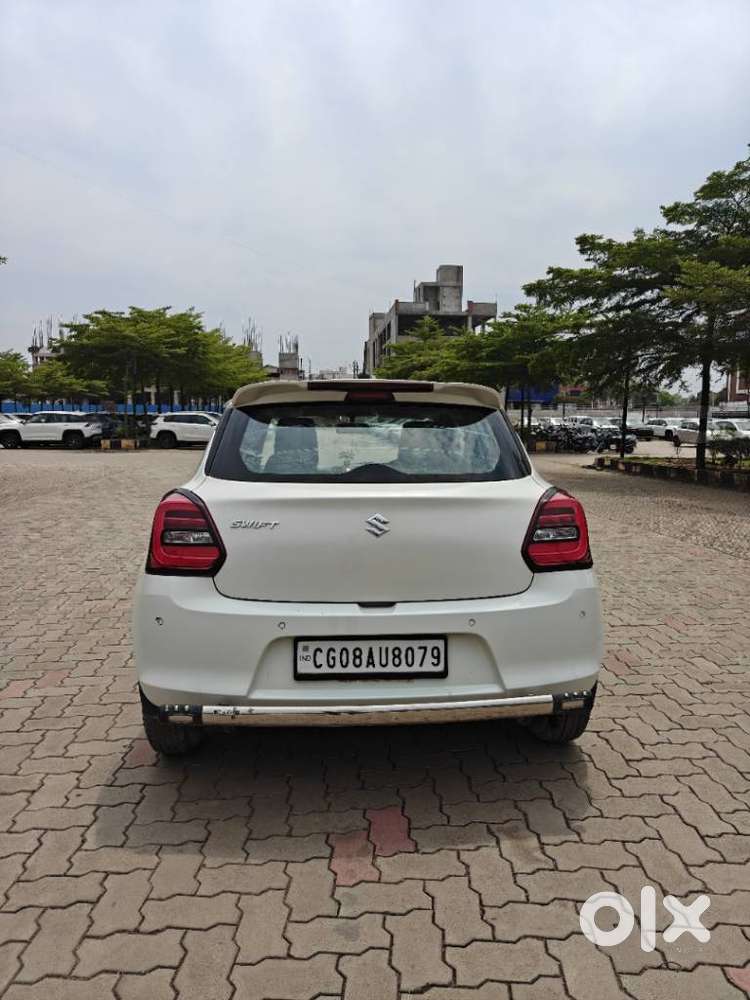 Maruti Suzuki Swift Vxi + Manual, 2022, Petrol