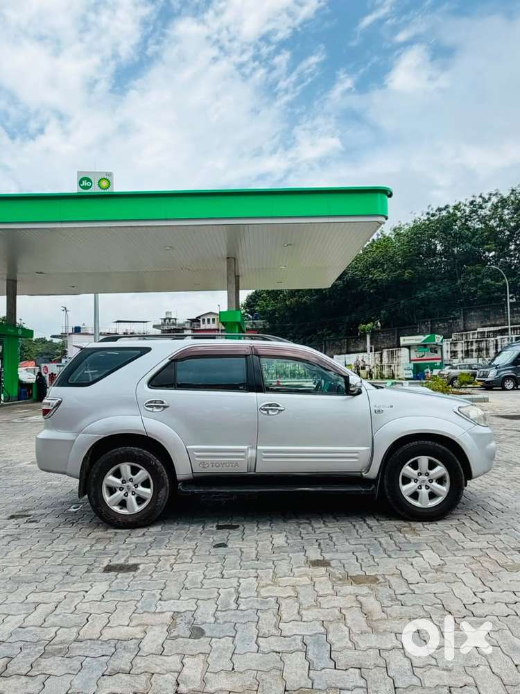 Toyota Fortuner 3.0 4x4 Manual, 2010, Diesel