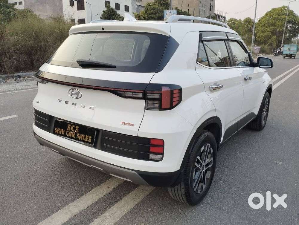 Hyundai Venue 1.0 Sx (o) Turbo Dct, 2023, Petrol