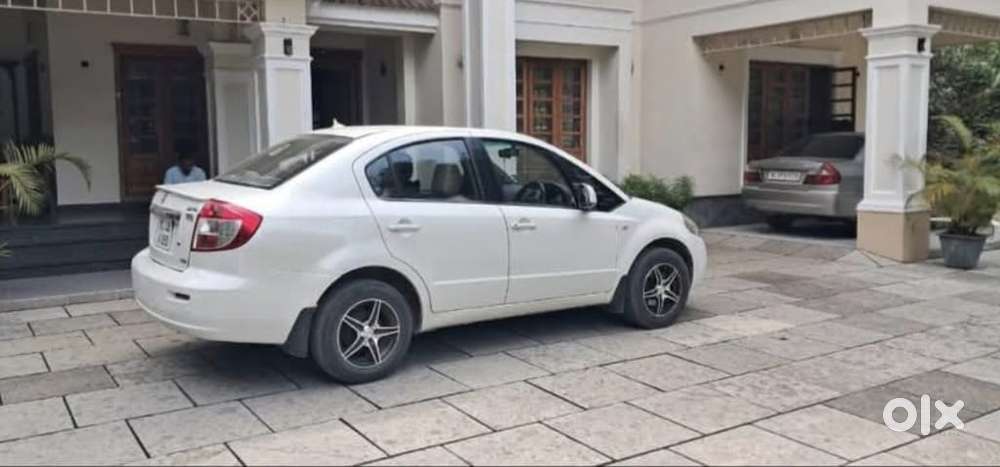 Maruti Suzuki Sx4 Vxi Bsiv, 2009, Petrol