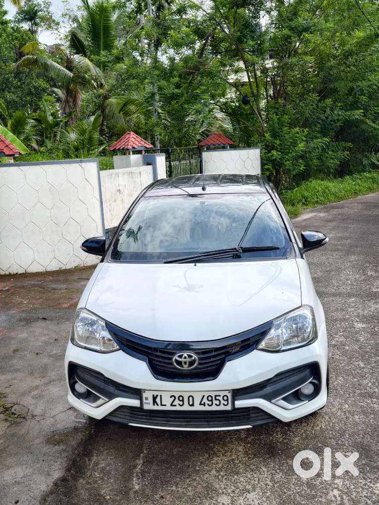Toyota Etios Liva Vx 2019 Dual Tone
