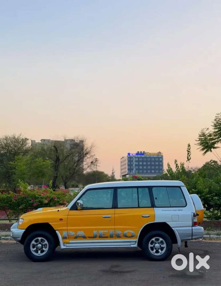 Mitsubishi Pajero Sfx 2011