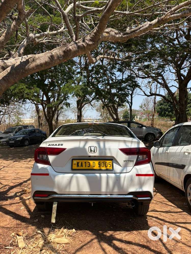 Honda Amaze 2024 Petrol Well Maintained