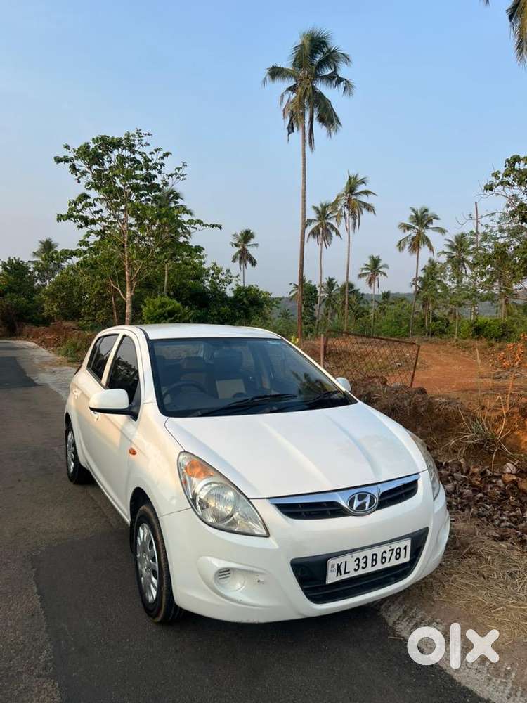 Hyundai I20 2010 Petrol New Papers