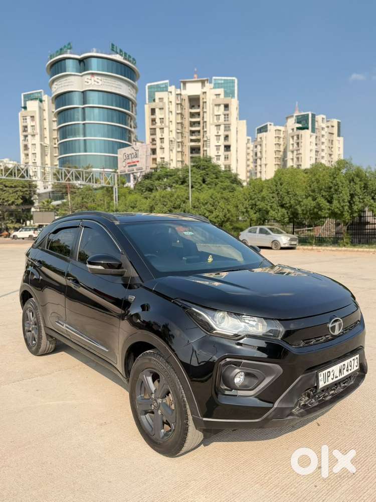 Tata Nexon, 2023, Petrol