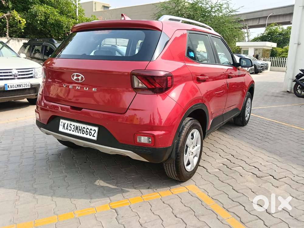 Hyundai Venue S Plus Mt 1.2 Kappa, 2021, Petrol