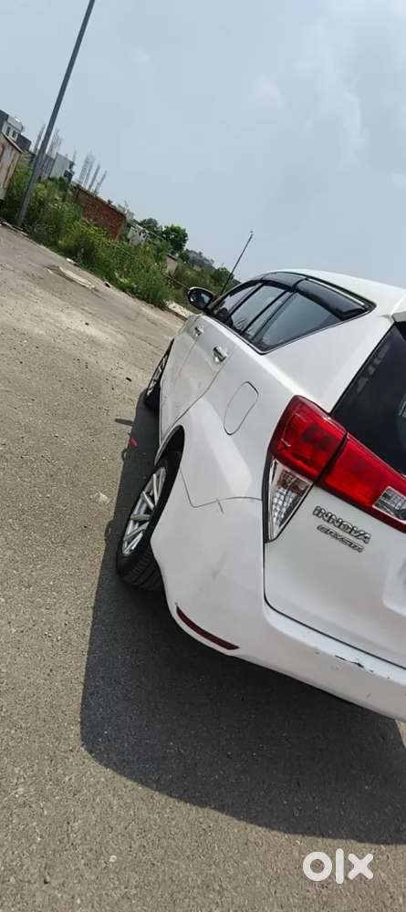 Toyota Innova Crysta 2.4 G Mt 7 Str, 2017, Diesel